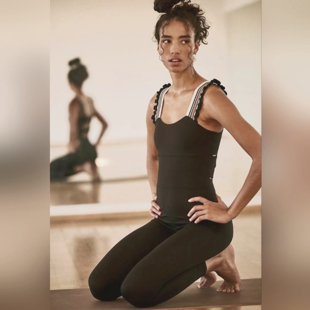 New Free People Time Out Onesie M Navy Blue Cutout Athletic Jumpsuit FP Movement - Picture 6 of 14